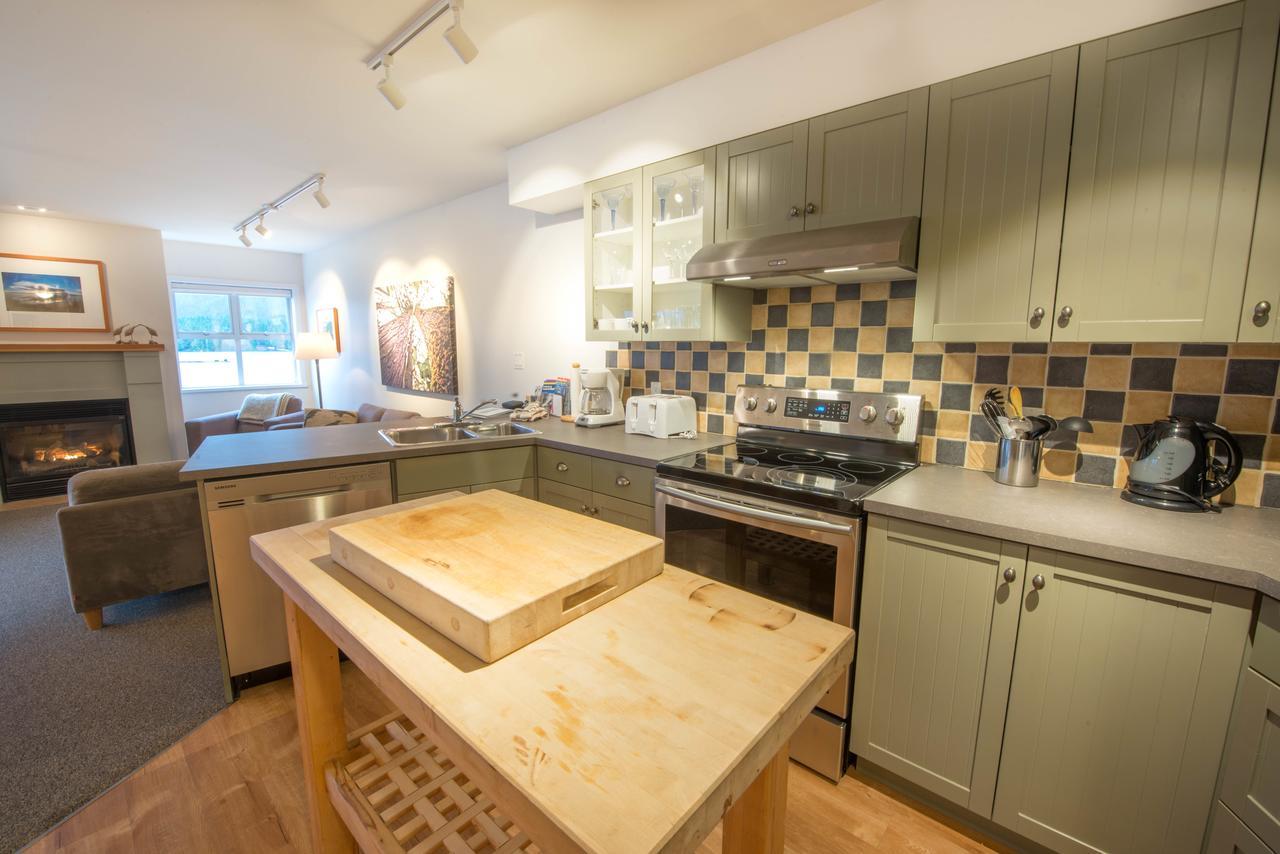 Luxury 2Br Oceanfront Condo By Onlybc 201 トフィーノ エクステリア 写真